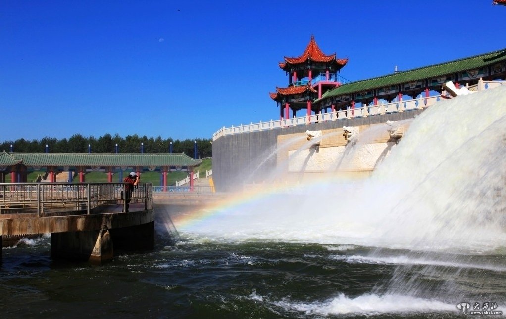 新中国首个大油田——克拉玛依市