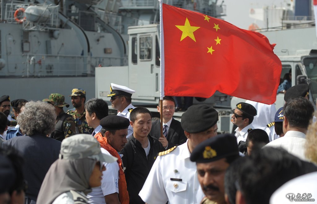 巴基斯坦海军船只协助中国公民撤离也门